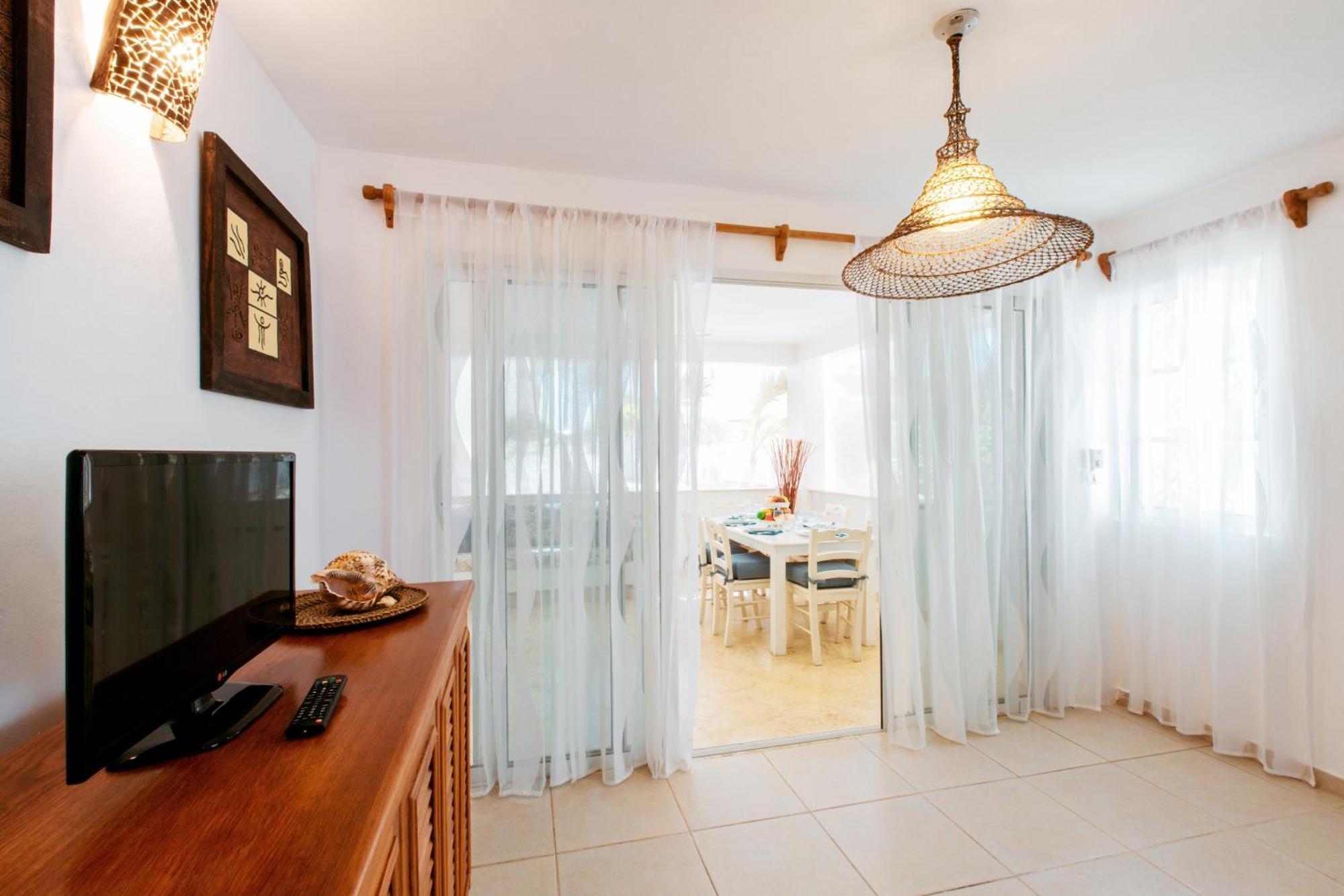Tropical Villas At Los Corales Beach - Caribbean Rentals Fzco ปุนตากานา ห้อง รูปภาพ